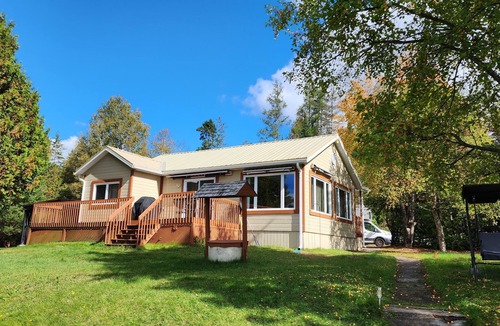 Amherst Ski Chalet | Chalet R&S on Lake Remy & Spa