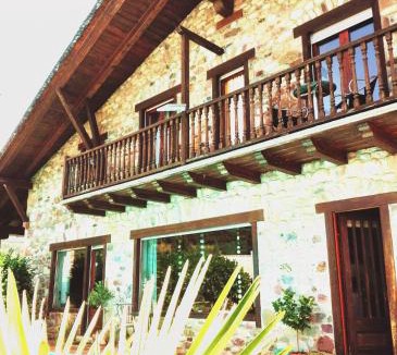 Castellciutat Bed & Breakfast | Chalet "Rec dels Noguers"