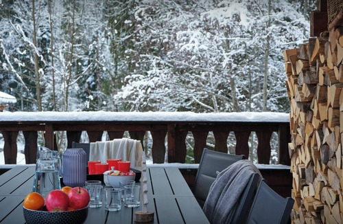 La Chapelle-d'Abondance Ski Chalet | Chalet Rochamour - mountain holiday for 14 with spa - OVO Network