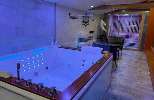 Saint-Gilles-de-Cretot Ski Chalet | Chalet romantique avec spa et sauna privés
