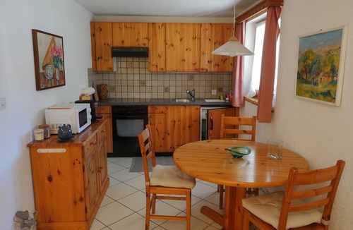 Dalpe Apartment | Chalet Romantica: Private Garden and Relaxation at 1,200m