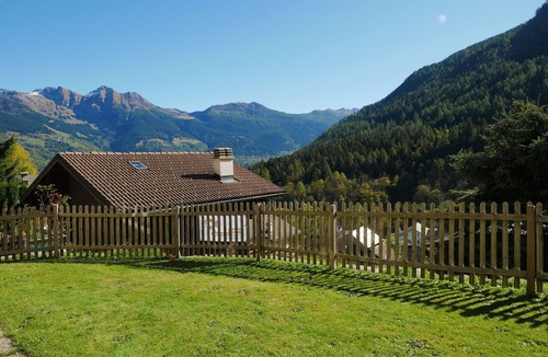 Dalpe Apartment | Chalet Romantica: Private Garden and Relaxation at 1,200m