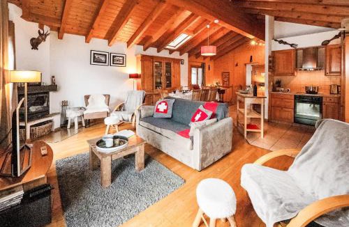 Ovronnaz Ski Chalet | Chalet Ropiar by Interhome
