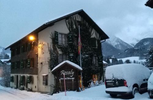 Chateau-d'Oex Bed & Breakfast | Chalet Rosaly