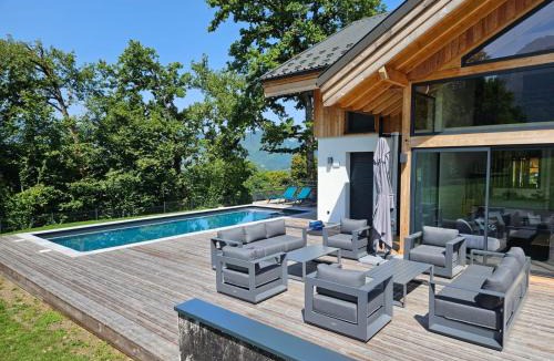 La Motte-en-Bauges Ski Chalet | Chalet Rossanaz