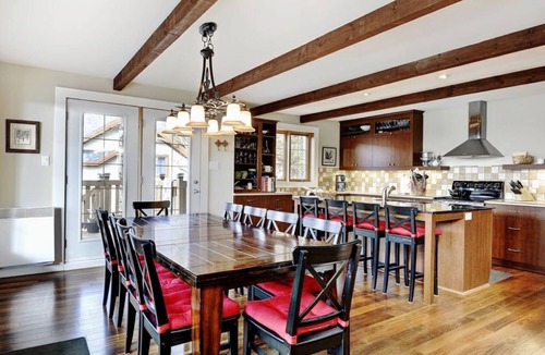 Stoneham Ski Chalet | Chalet Stoneham