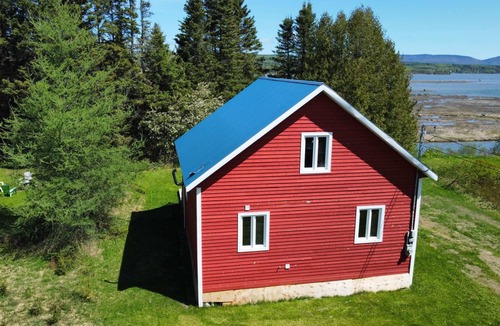 Gaspe Ski Chalet | Chalet Sans-Souci- GASPÉSIE- Bord de l'eau- Pêche