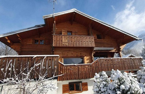 Les Carroz-d'Araches Ski Chalet | Chalet Sapinette 10 pers, Aravis view 180°, 5 min from the slopes