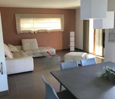 Mont-de-Lans Ski Chalet | Chalet Sapinou