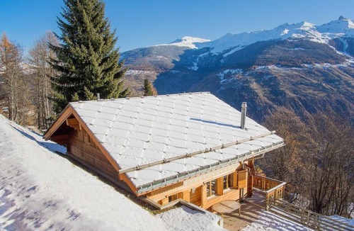 Heremence Ski Chalet | Chalet, sauna, terrace, balcony, parking, tv, ski locker, 188m², Thyon