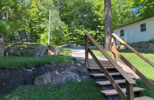 Saint-Calixte Ski Chalet | Chalet Shadow - spa - lakeside swimming - fireplace - paddleboard - beach