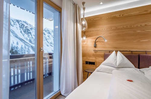 Ravaisch Hotel | Chalet Silvretta Hotel & Spa