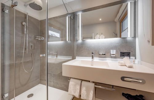 Ravaisch Hotel | Chalet Silvretta Hotel & Spa