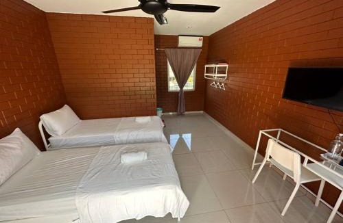 Sungai Baru Tengah Resort | Chalet Siti Balqis