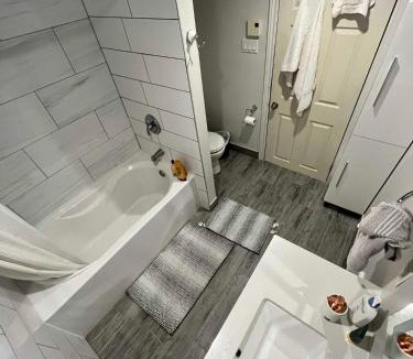 Rawdon Ski Chalet | Chalet Ski Mont Calm Water Falls River Rawdon
