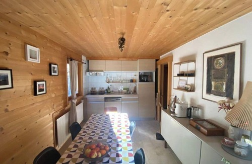 Chamoson House | Chalet sleeps 12 - exceptional view - close to the slopes and thermal baths