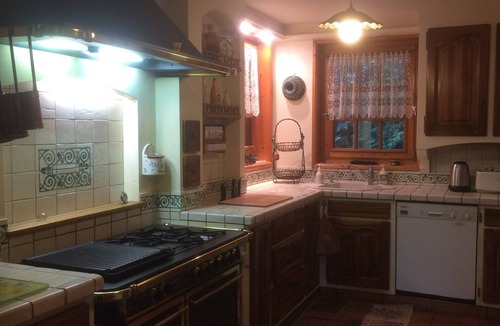 Seez Ski Chalet | Chalet sleeps 8