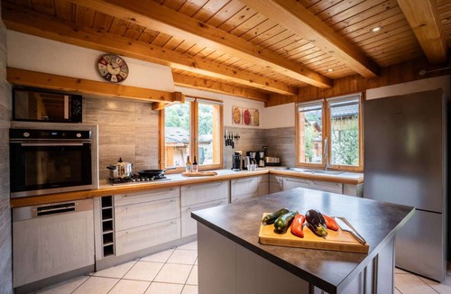 Le Bettaix Ski Chalet | Chalet Snow Paradise