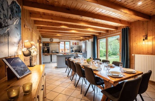 Le Bettaix Ski Chalet | Chalet Snow Paradise