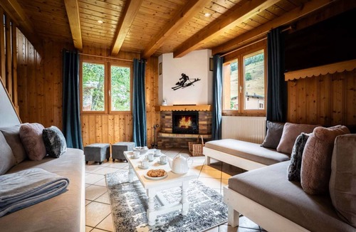 Le Bettaix Ski Chalet | Chalet Snow Paradise