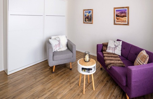 Graechen Apartment | Chalet Soldanella Apartment Ground Floor South East 4 * S