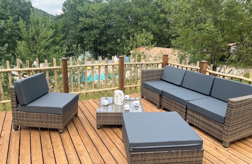 Chalabre Ski Chalet | Chalet/Spa and private lake