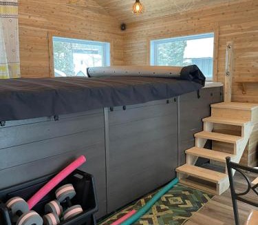 Saint-Gabriel-de-Rimouski Ski Chalet | Chalet Spa - La Détente au Mont-Comi