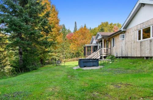 Notre-Dame-de-la-Paix Apartment | Chalet spacieux pour escapade en nature