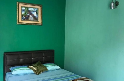 Kampung Pengkalan Maras Hotel | Chalet Sri Damai