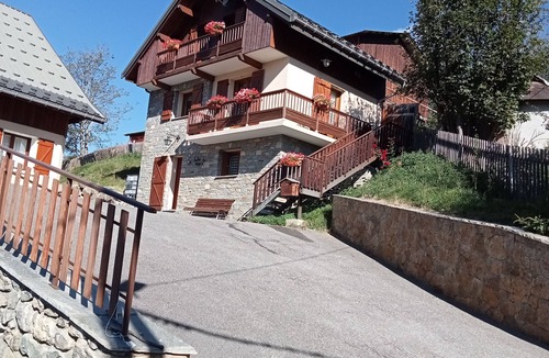 Saint-Jean-d'Arves Ski Chalet | Chalet - St Jean D'Arves