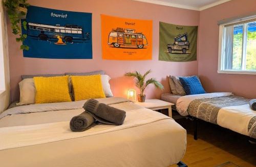 Cap-Saint-Ignace Ski Chalet | Chalet Studio #6 Waterfront with Spa, Fireplace & Wifi