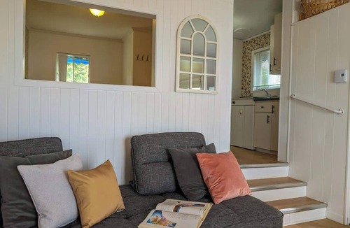 Cap-Saint-Ignace Ski Chalet | Chalet Studio #5 Waterfront with Spa, Fireplace & Wifi