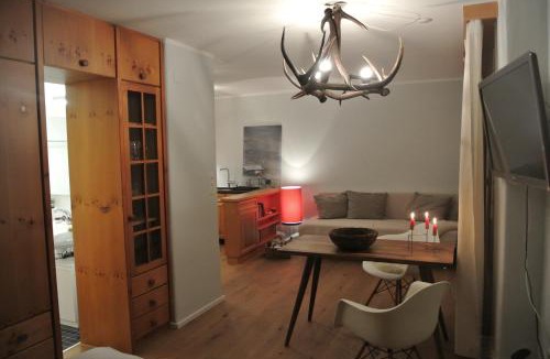 Davos-Dorf Apartment | Chalet Studio - Top Ausstattung - beste Lage Davos