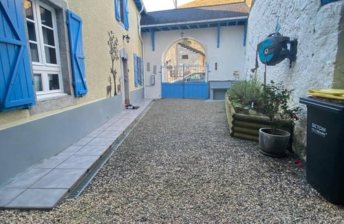 Asasp-Arros Apartment | Chalet-style apartment.