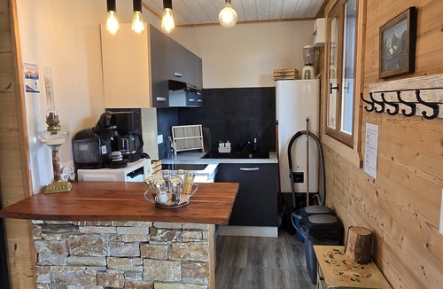 Egat Apartment | Chalet style apartment - edge of the forest - 6 people - 4km from Font Romeu