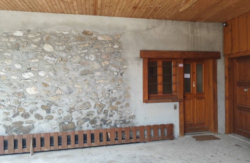 Eteaux Apartment | Chalet-style apartment
