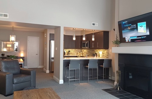 The Blue Mountains Condo | Chalet Styled Townhome, Very Clean, Great Condition.