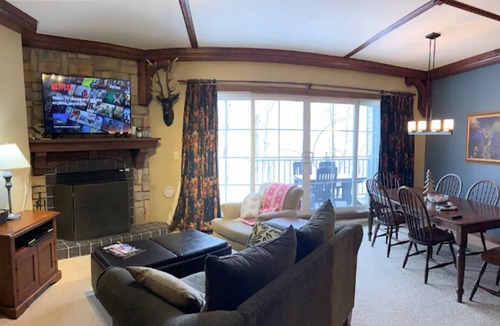 Tremblant-Les-Eaux Condo | Chalet-Style Condo - 5 mins to Lifts and village