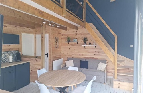 Samer House | chalet-style cottage