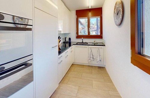 Lenz Apartment | Chalet-style maisonette with mountain view