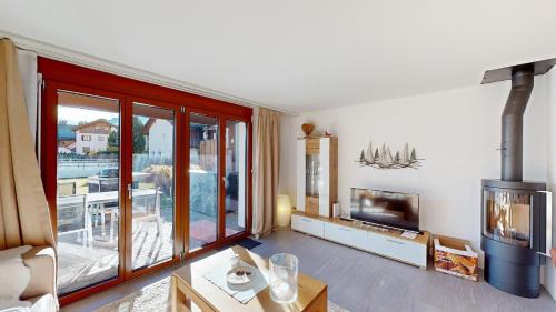 Lenz Apartment | Chalet-style maisonette with mountain view