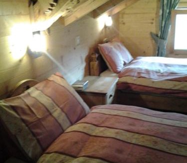 Morgins Bed & Breakfast | Chalet Suisse Bed and Breakfast