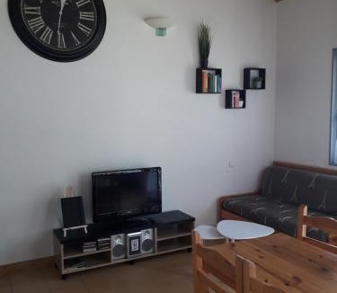 Nontron Ski Chalet | Chalet sur bord de l'eau