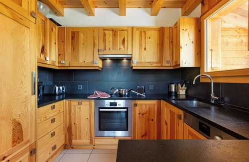 La Tzoumaz Ski Chalet | Chalet Teremok - Hot Tub & Sauna - Great for Families