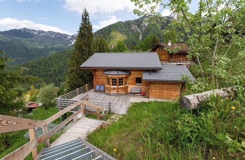 La Tzoumaz Ski Chalet | Chalet Teremok - Hot Tub & Sauna - Great for Families