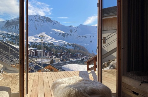 Plagne Soleil Ski Chalet | Chalet Topaz on the Slopes with Guaranteed Snow