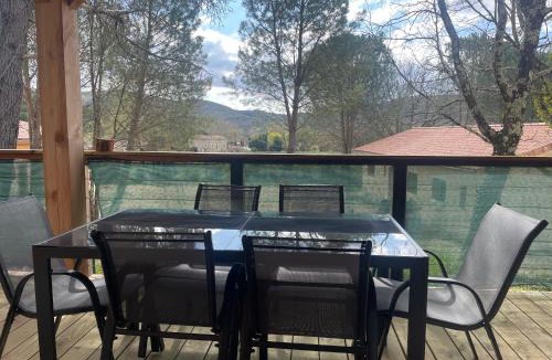 Vallon-Pont-d'Arc Ski Chalet | Chalet tous confort avec piscine lagon