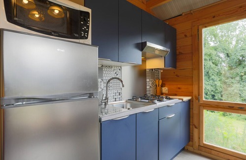 Plouegat-Moysan Ski Chalet | Chalet "Ty Koad" with Jacuzzi, Shared Terrace and Garden