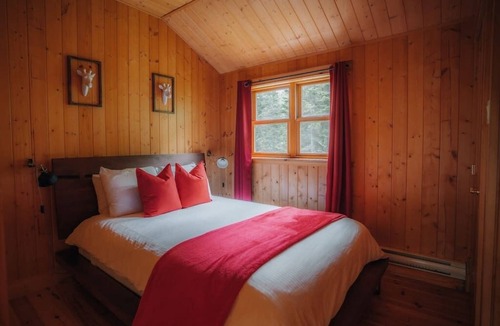 Fiddler Lake Resort Cottage | Chalet Vatten SPA & Sauna