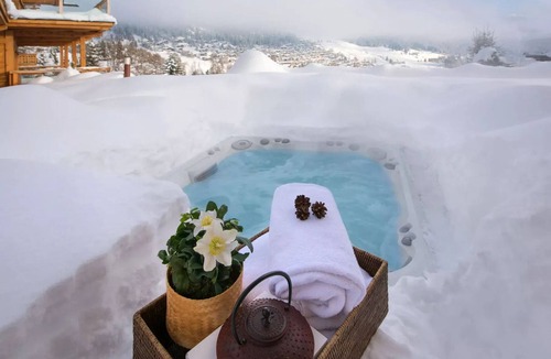 Verbier Ski Chalet | CHALET VERA PEAK - Six Bedroom Chalet, Sleeps 12